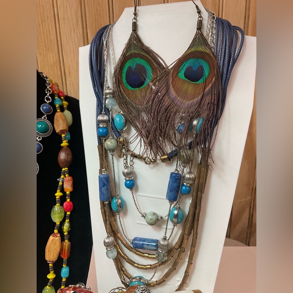 Jewelry Bundle #4 - Picture 2 of 10